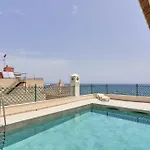 Beachfront Costa شقة *