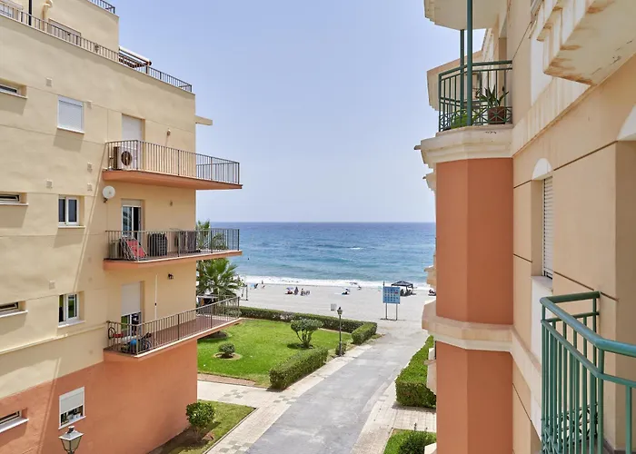 Апартаменты Beachfront Costa