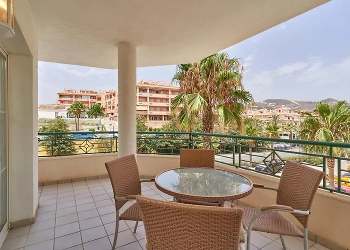 Beachfront Costa Апартаменты Торрокс-Коста